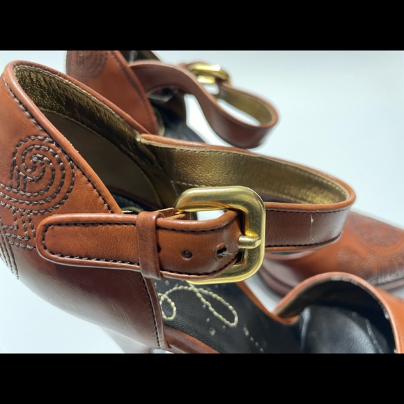 Prada Heels - Picture 8 of 9